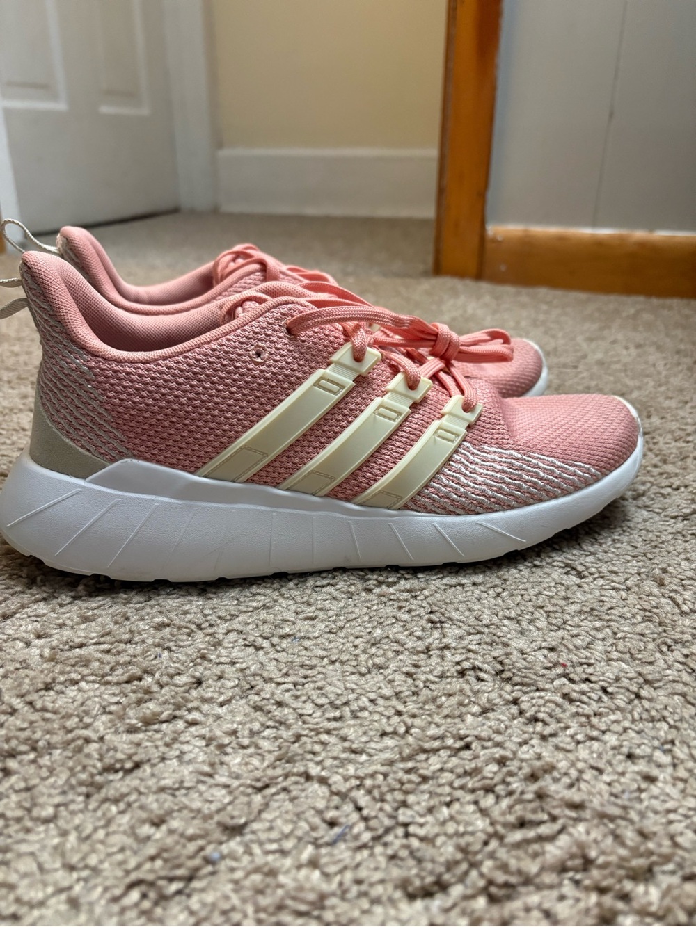 Adidas women's light Pink Lightweight Knit Sneakers